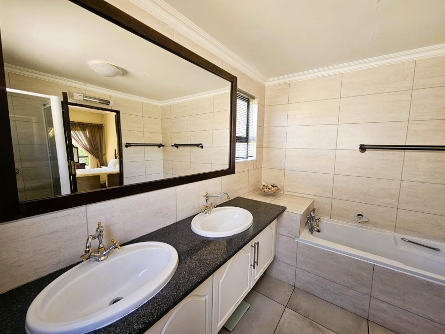 3 Bedroom Property for Sale in Dan Pienaar Free State